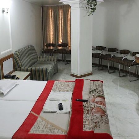 Hotel Unnati Ахмедабад Екстер'єр фото