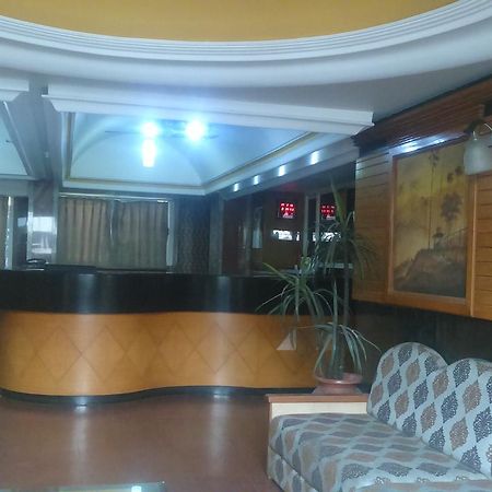 Hotel Unnati Ахмедабад Екстер'єр фото